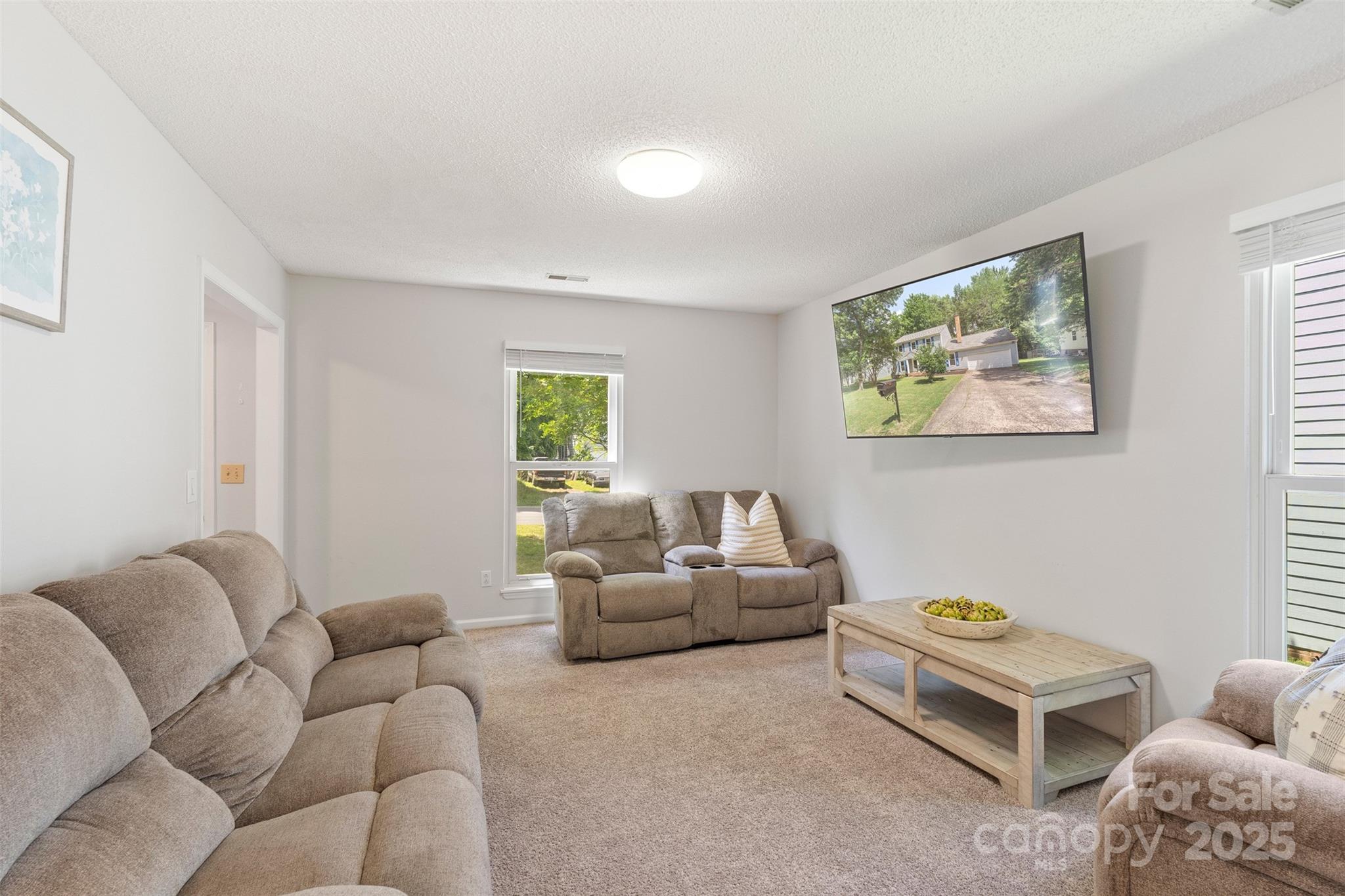 2012 Killarney Place