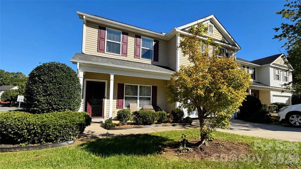 8428 GLAZE CT, CHARLOTTE, NC 28269 - Image 50bb0953ffc412fec0b7c28eb59d8b8d/3356353479