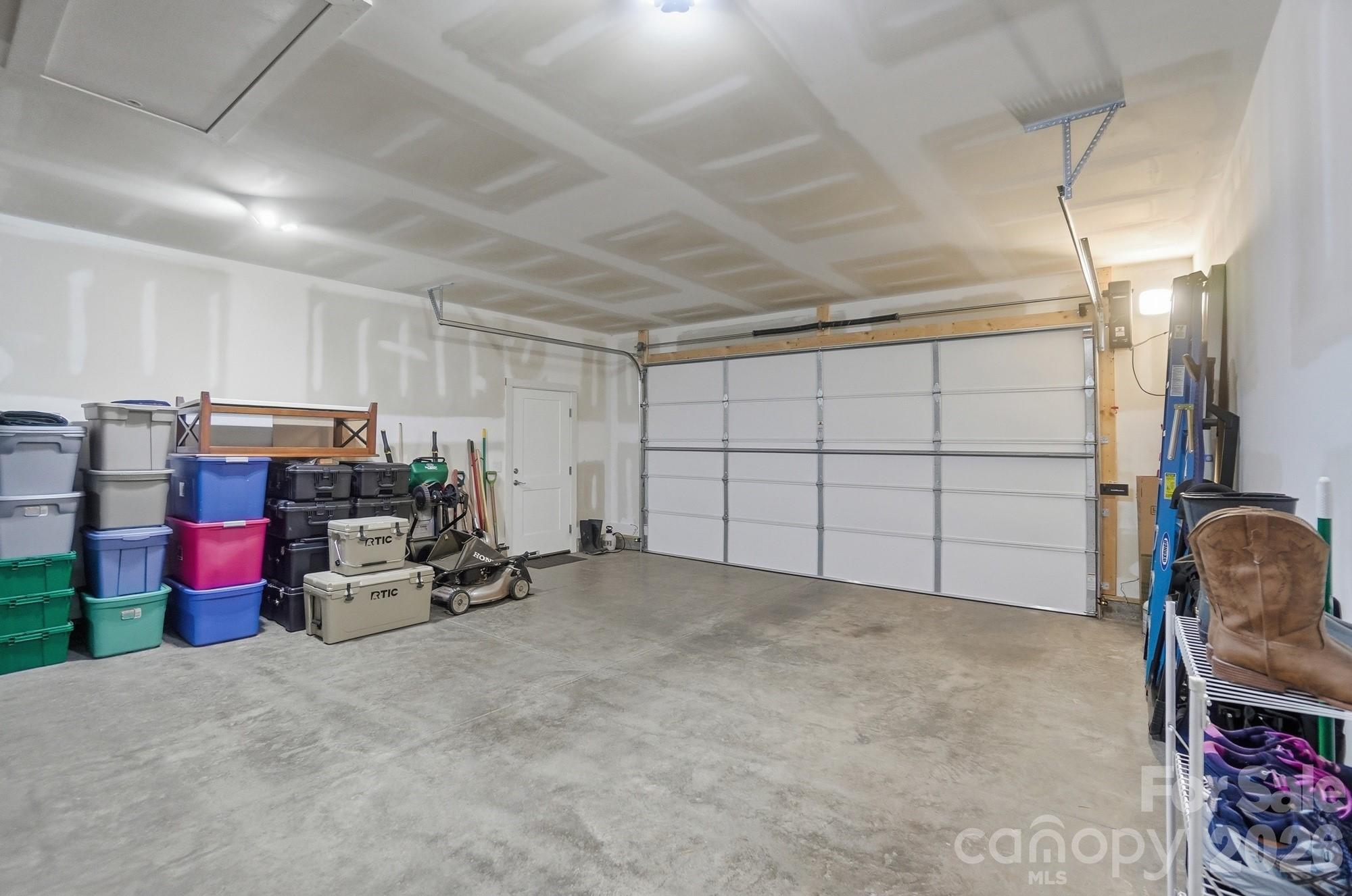 Hawthorne Commons - Residential