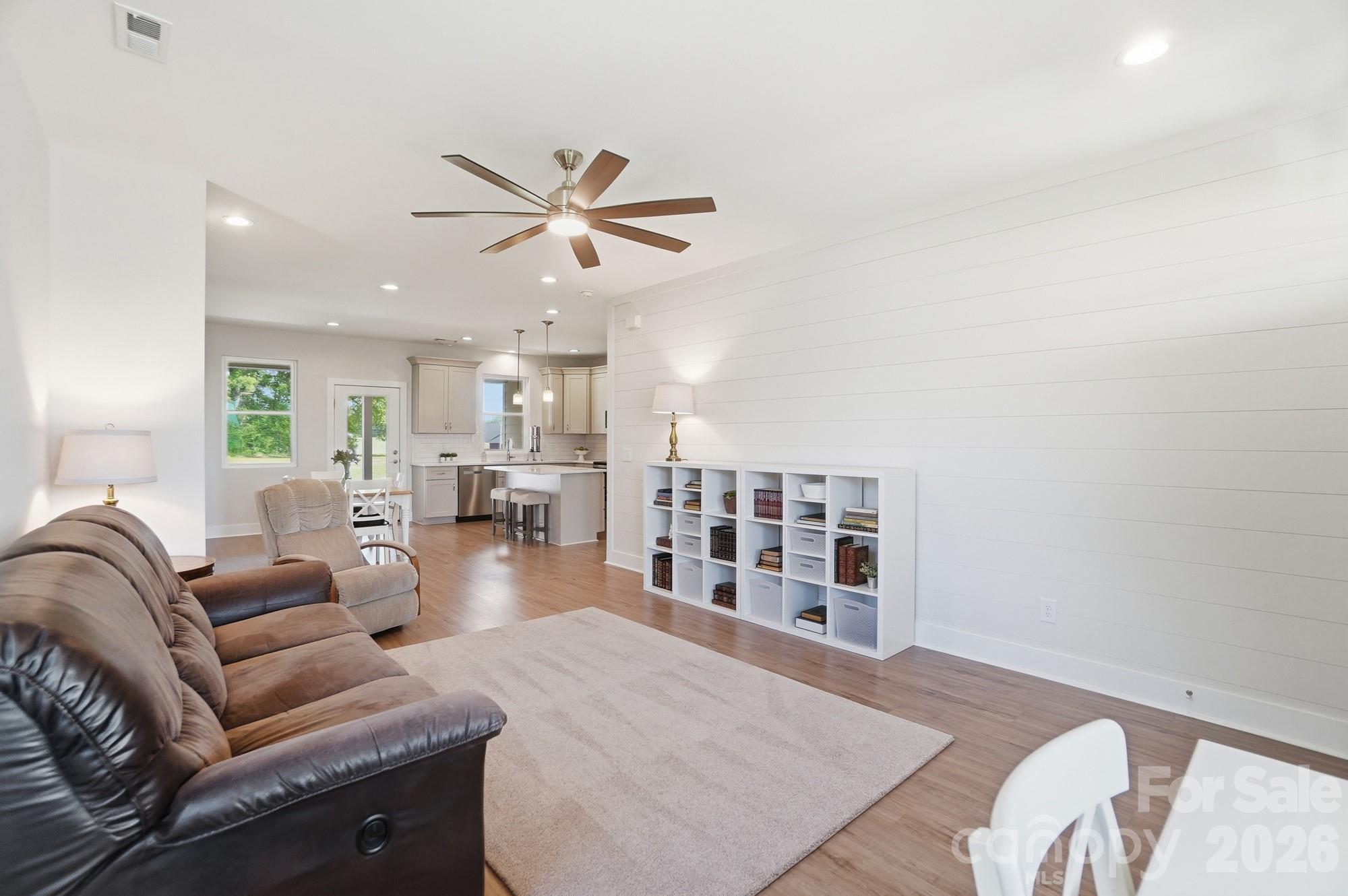 Hawthorne Commons - Residential