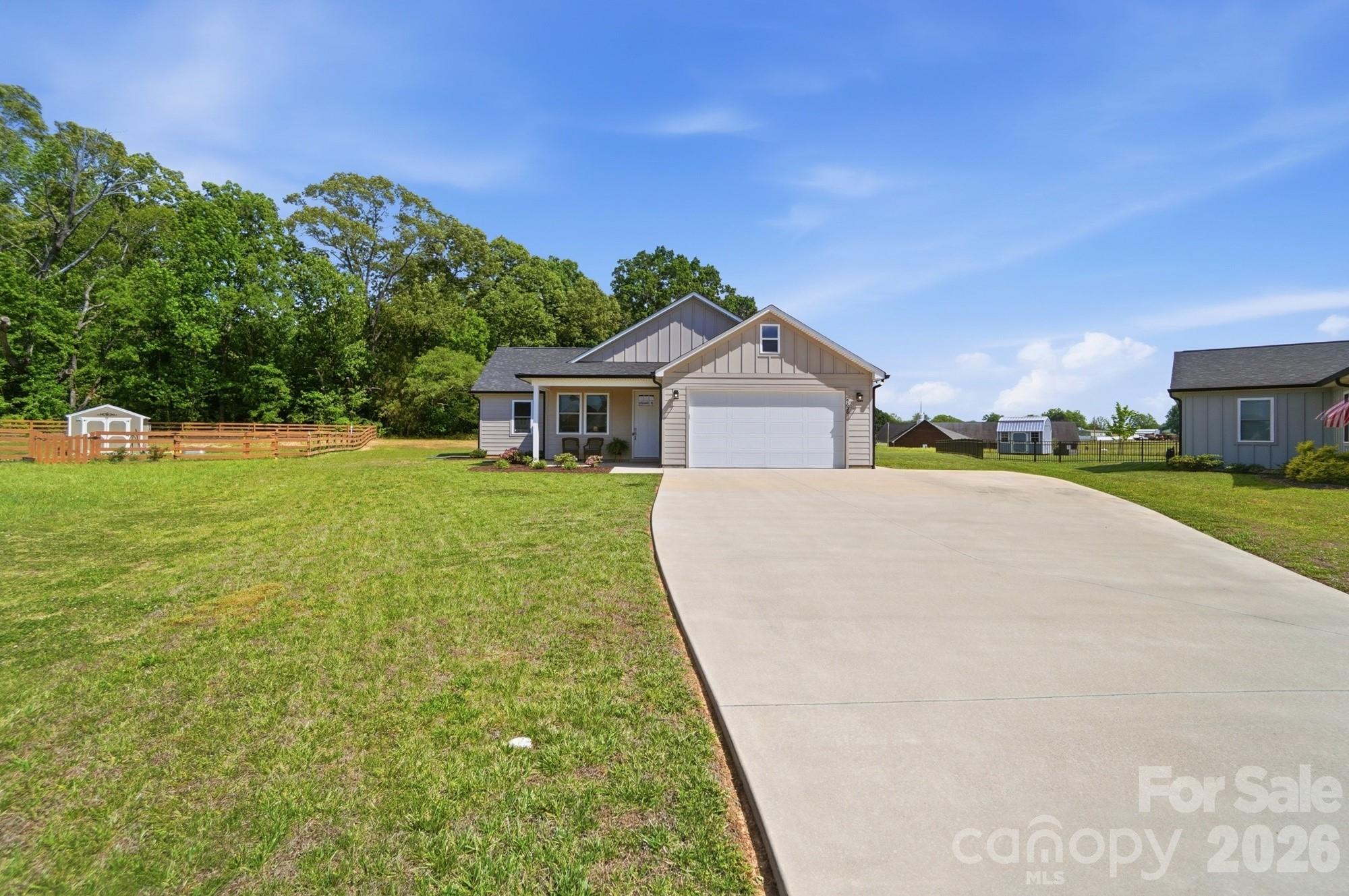 Hawthorne Commons - Residential