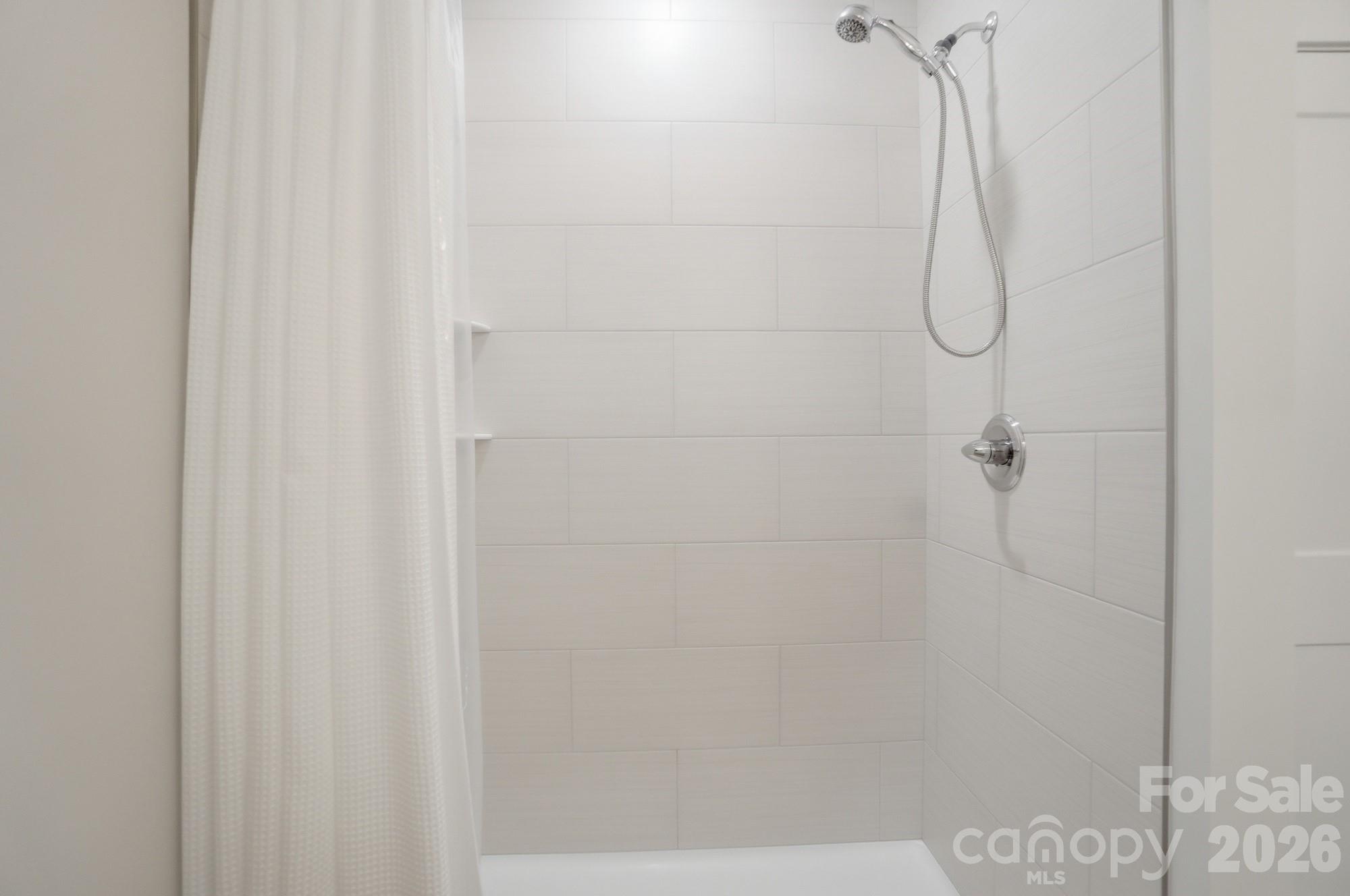 Hawthorne Commons - Residential