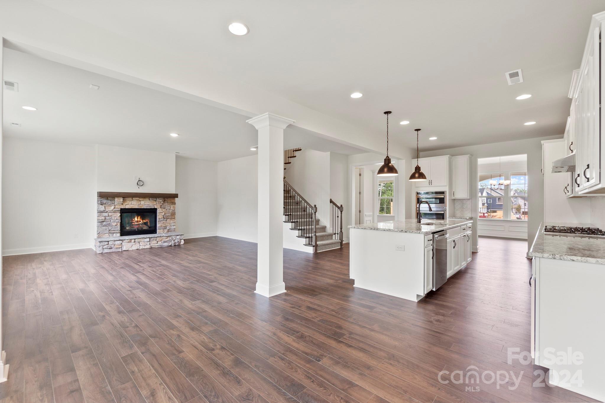 The Estates at Sugar Creek - Residential