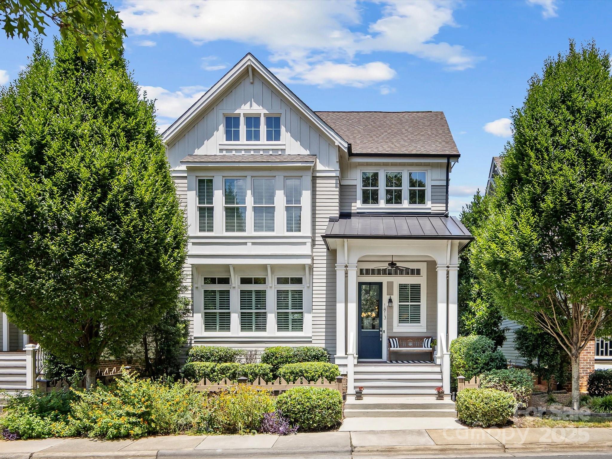 1813 Baxter Street