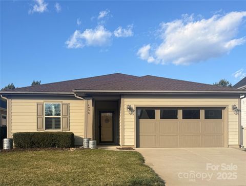 4995 Looking Glass Trail Denver NC 28037