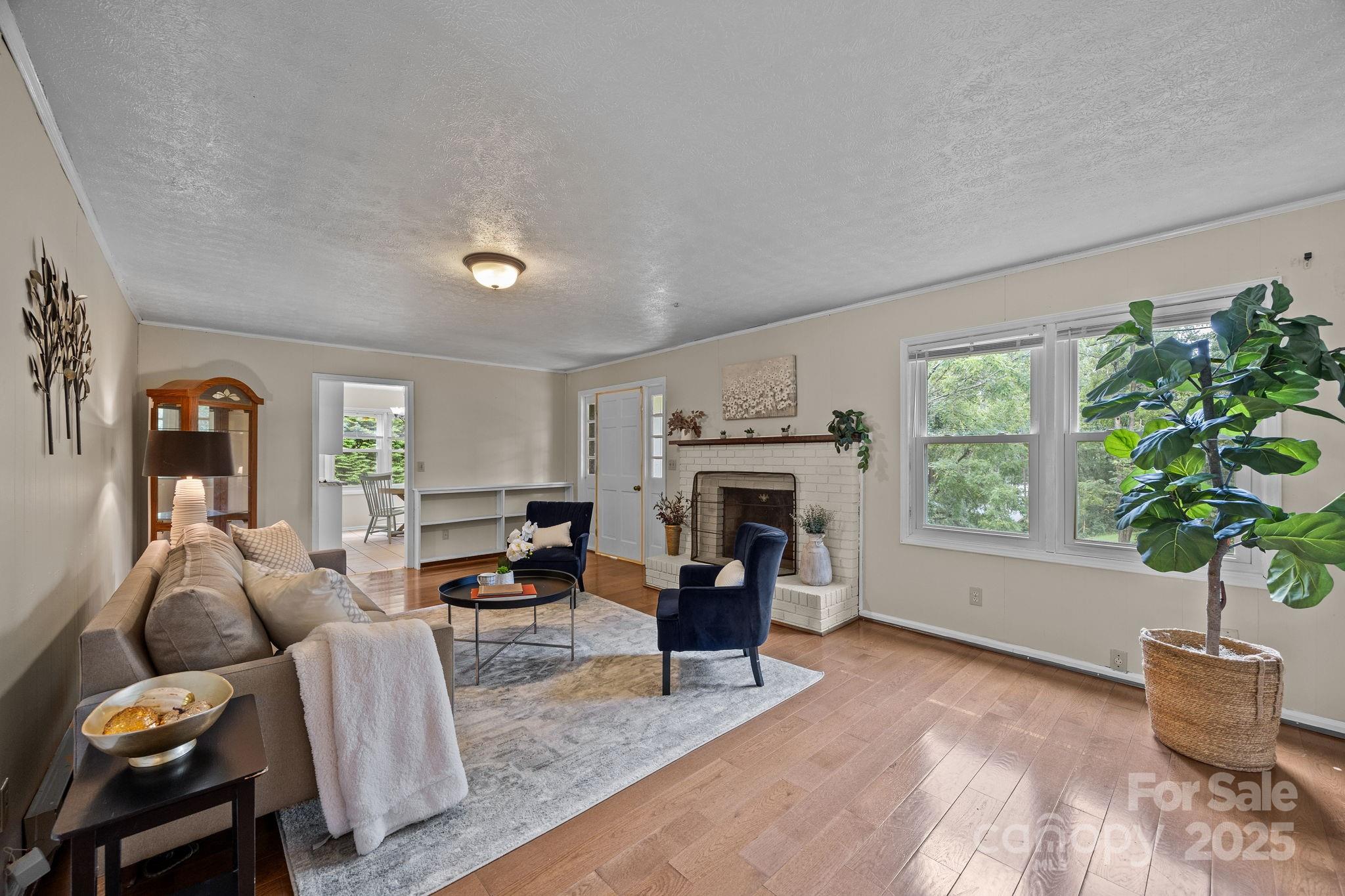 90 Knob Hill Road