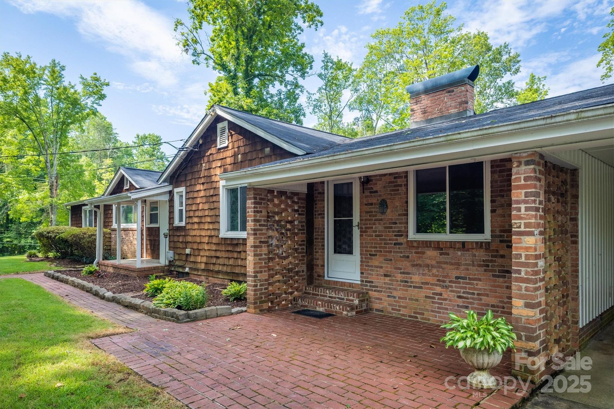 767 Circle Drive NE