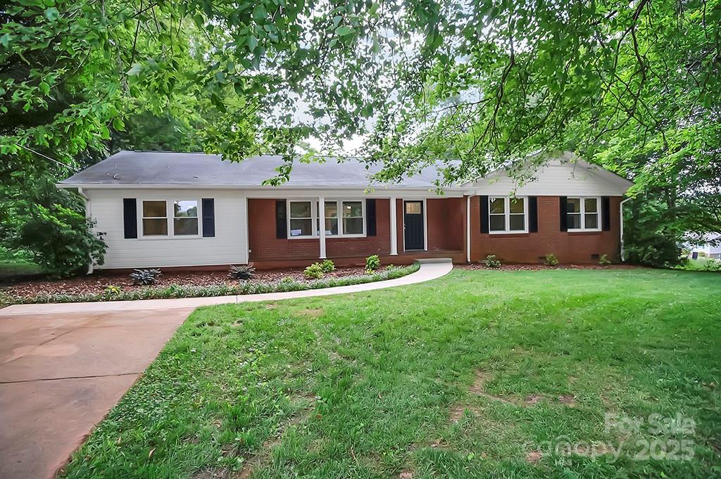 1538 Hilltop Drive