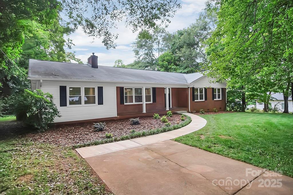 1538 Hilltop Drive