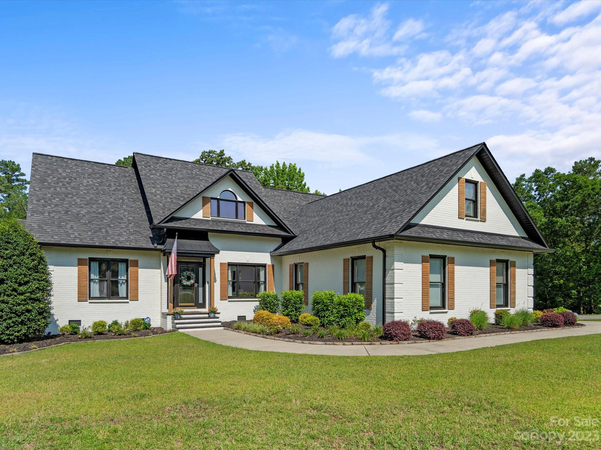 Country Club Acres - Residential