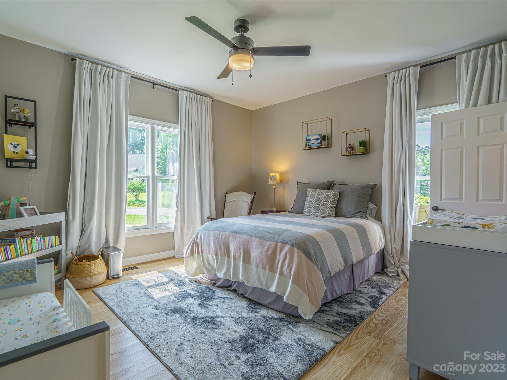 Country Club Acres - Residential