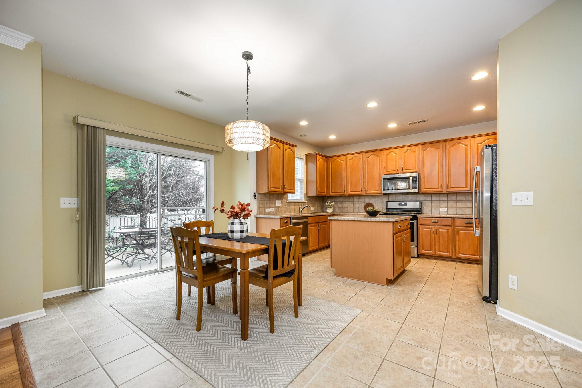 5810 Cactus Valley Road