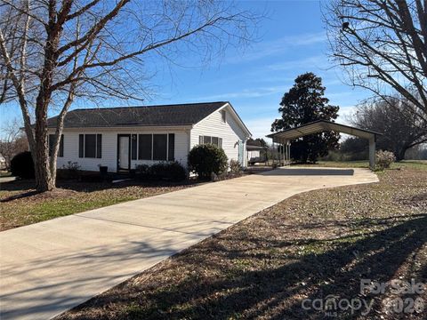 Photo of 1609 Musselwhite Road, Wingate, NC 28174 (MLS # 4337869)