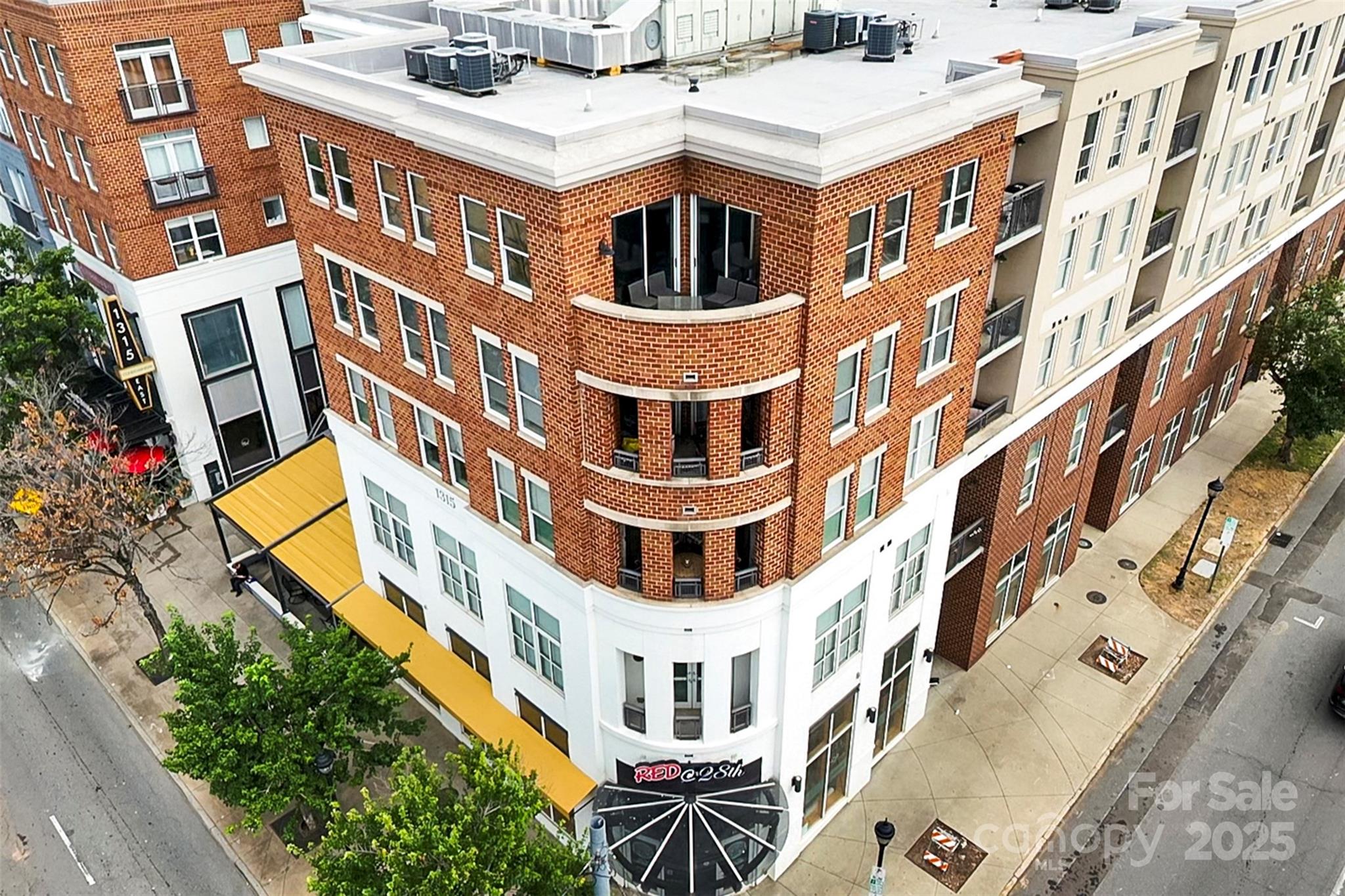 1315 E Boulevard Boulevard 204