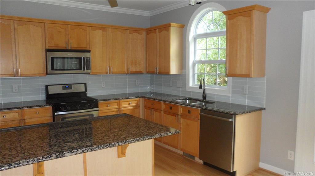 Carlyle - Residential Lease