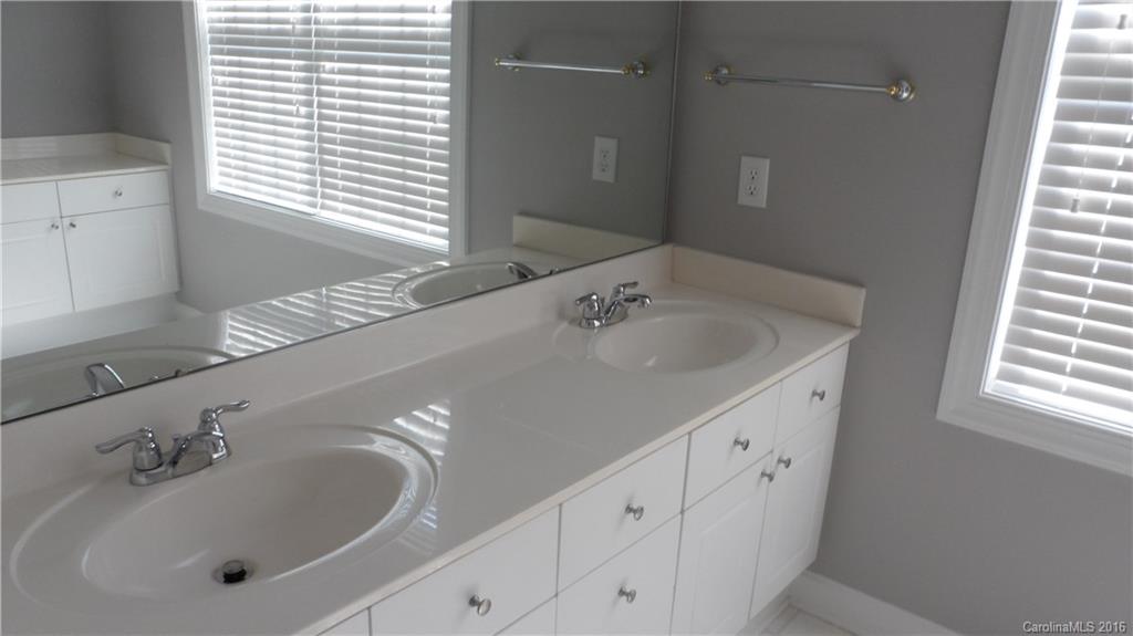 Carlyle - Residential Lease