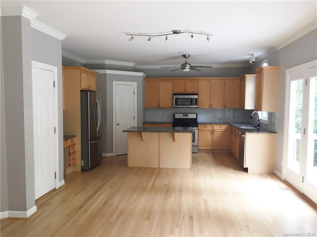 Carlyle - Residential Lease