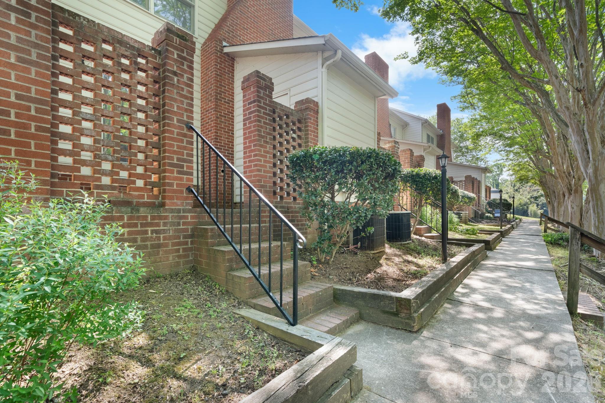 Hawksridge - Residential