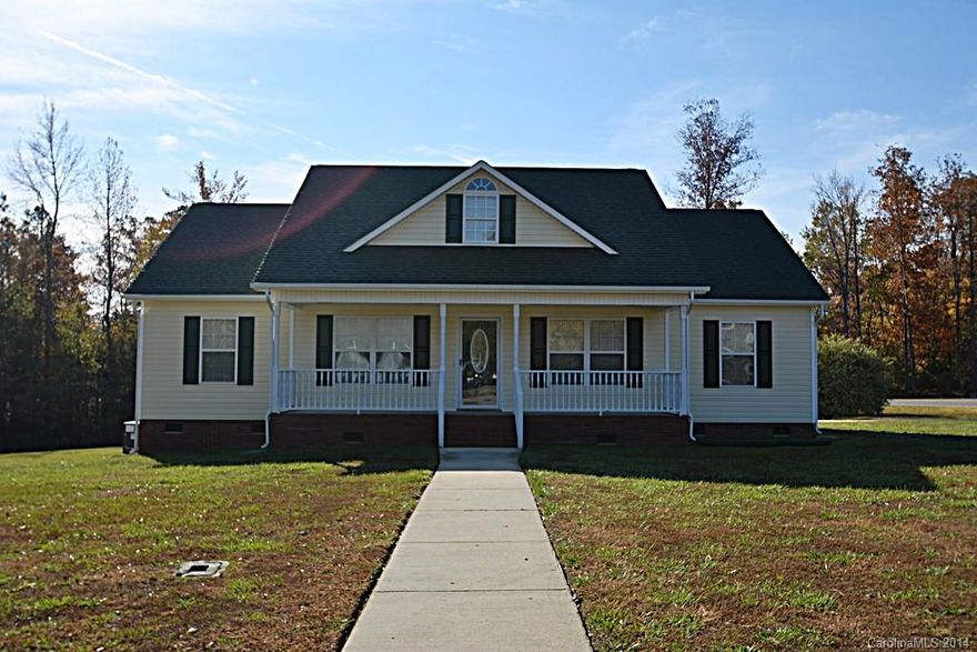 FANTASTIC, BEAUTIFUL, AND COZY home located on a very spacious corner lot. The home features a large kitchen with bar and an eat in breakfast area. Plenty of room to spare in the living room for separate furniture pieces or a large sectional. Bedrooms are also spacious with great closets. The long concrete driveway can accommodate multiple guest/family members for a nice barbeque on the roomy deck that over looks the private backyard. Well maintained and move in ready. Come SEE for yourself