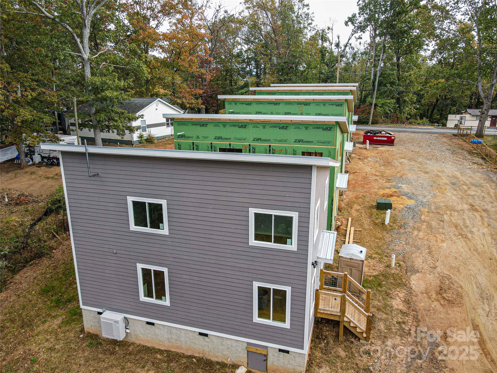 108 Lager Lane 108/110/112/103/105/107/1