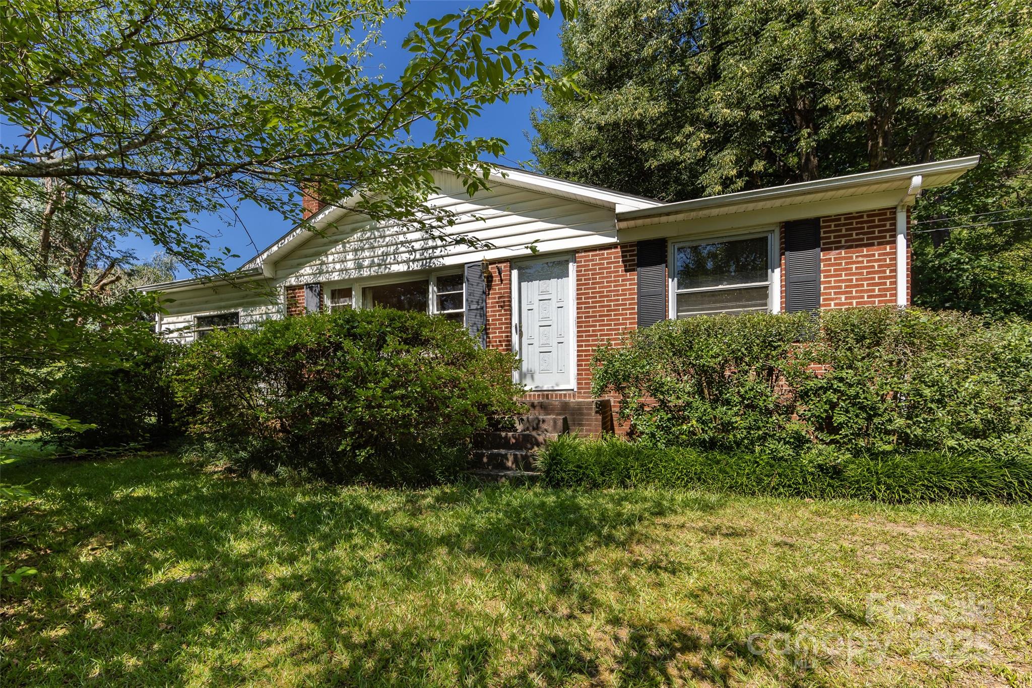 2001 Mcdonald Drive