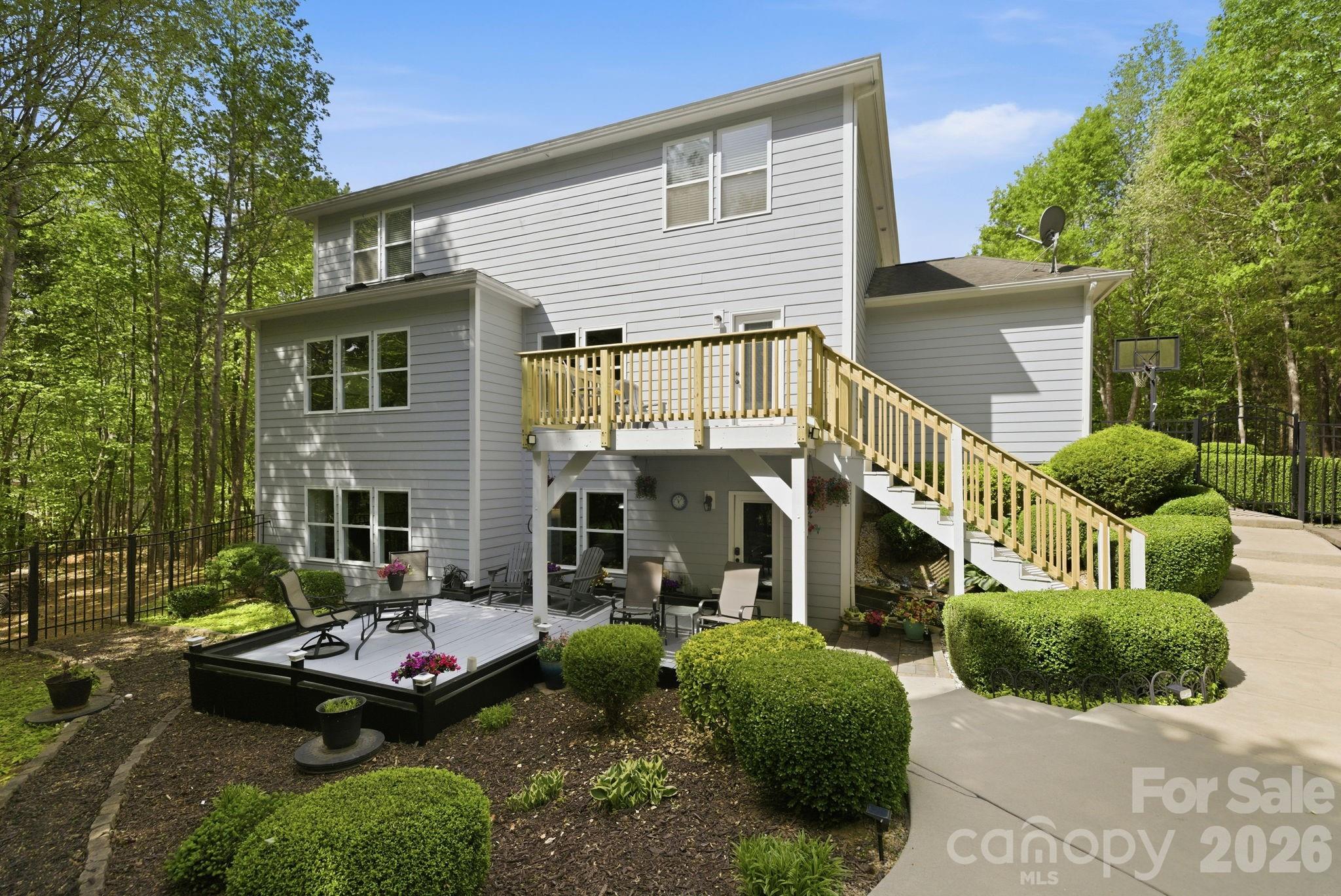 Houston Ridge - Residential