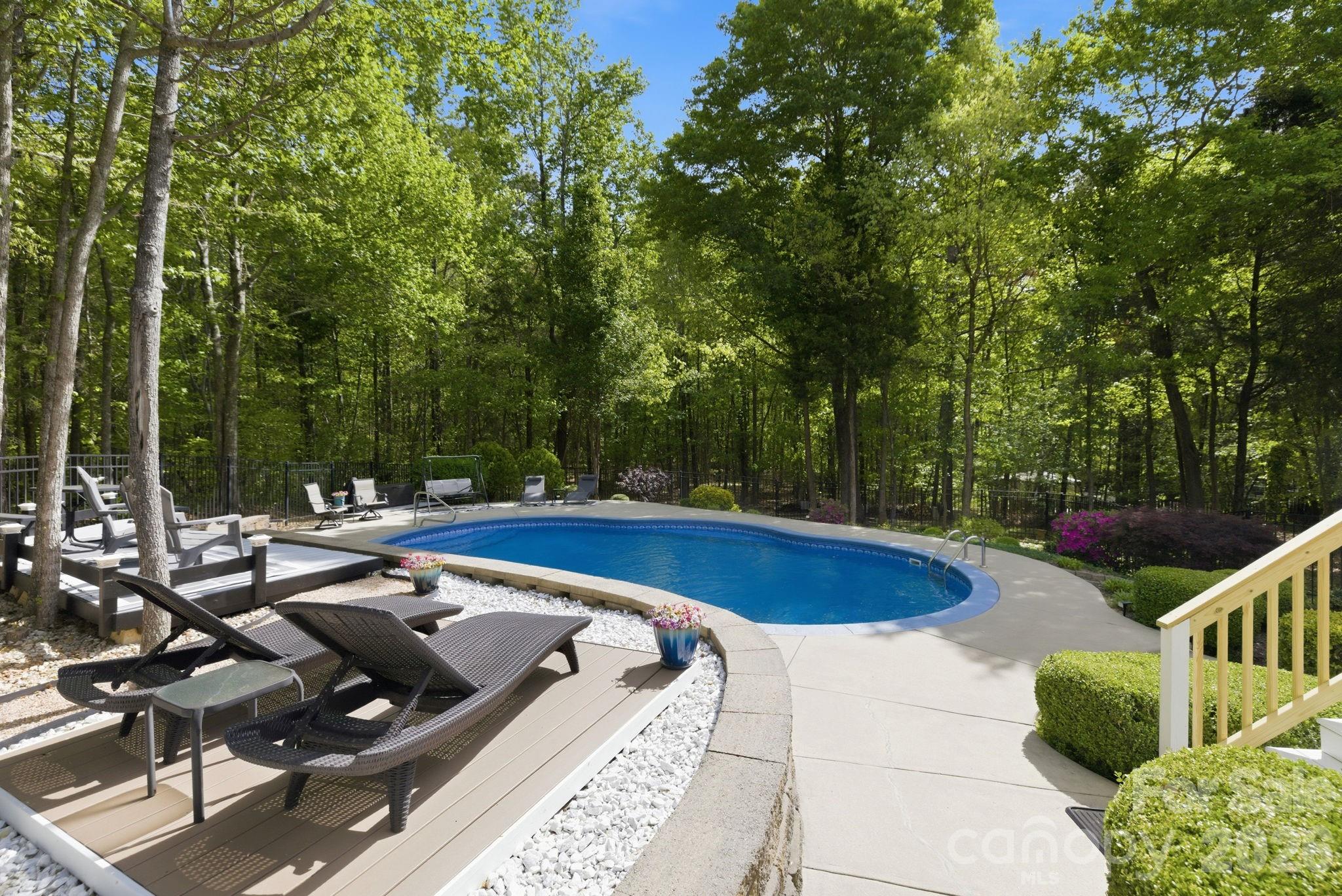 Houston Ridge - Residential