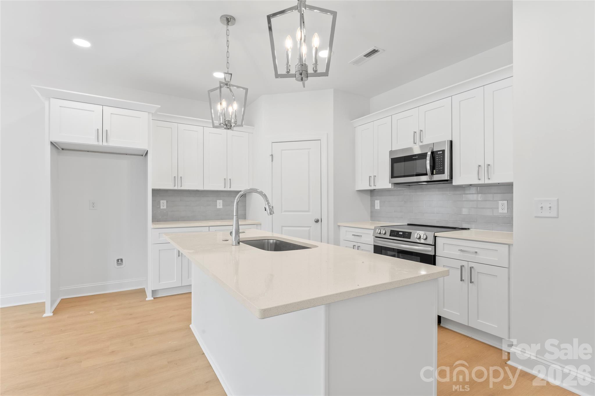 445 Contentment Court 19