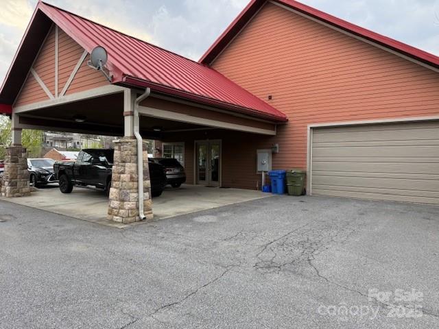 1216 Asheville Highway