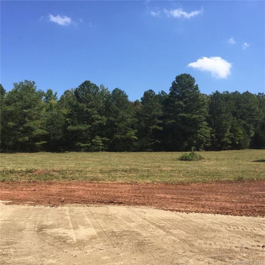 Very Nice corner lot - 5 acres.  Build your dream home
 Buyer must obtain well and septic permits - site built only.
Minimum sq ft to build -  must be verified with York County