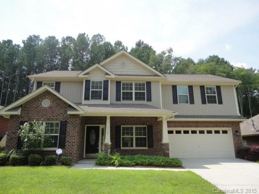 This spacious 2,552 sq. ft. 2 story home has 5 bedrooms and 3.5 bathrooms. The it in kitchen has a breakfast bar, pantry and stainless steel appliances.  The master suite has a walk in closet and the master bath has dual sinks, an over sized tub and separate shower. Enjoy entertaining indoors near the cozy fireplace, or outside on the rear patio. This home is move in ready!