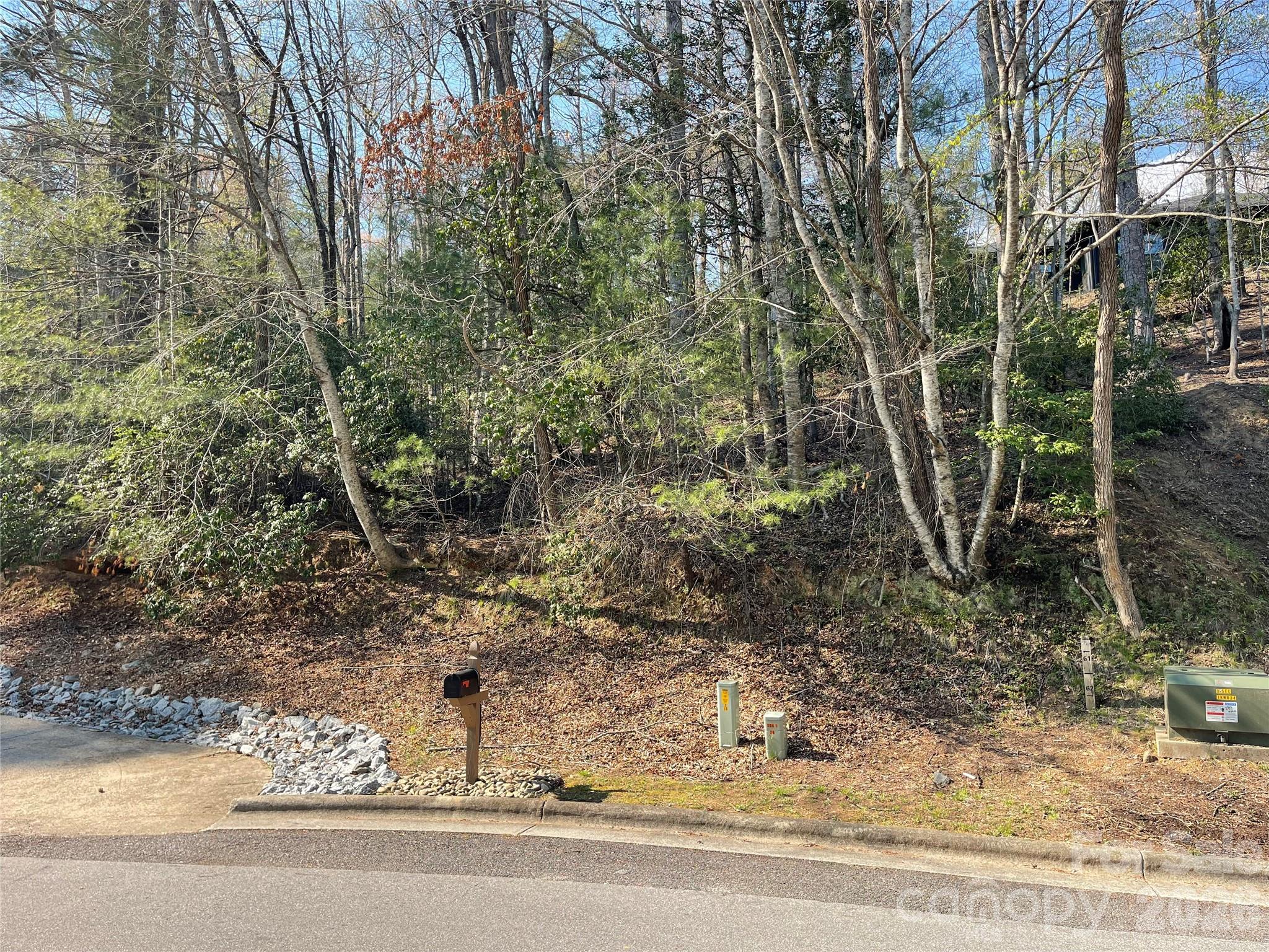 Deerlake Village - Land