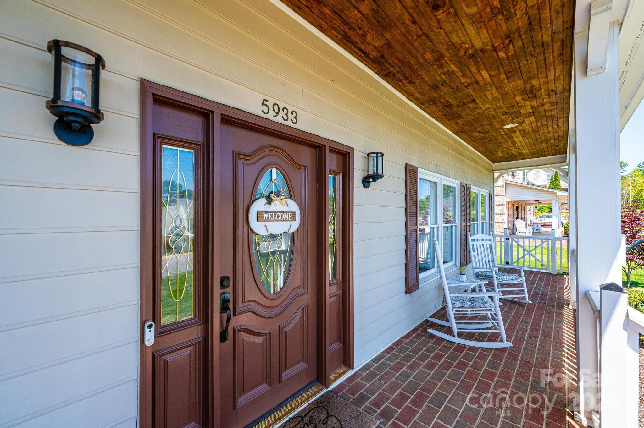 5933 Flintlock Court
