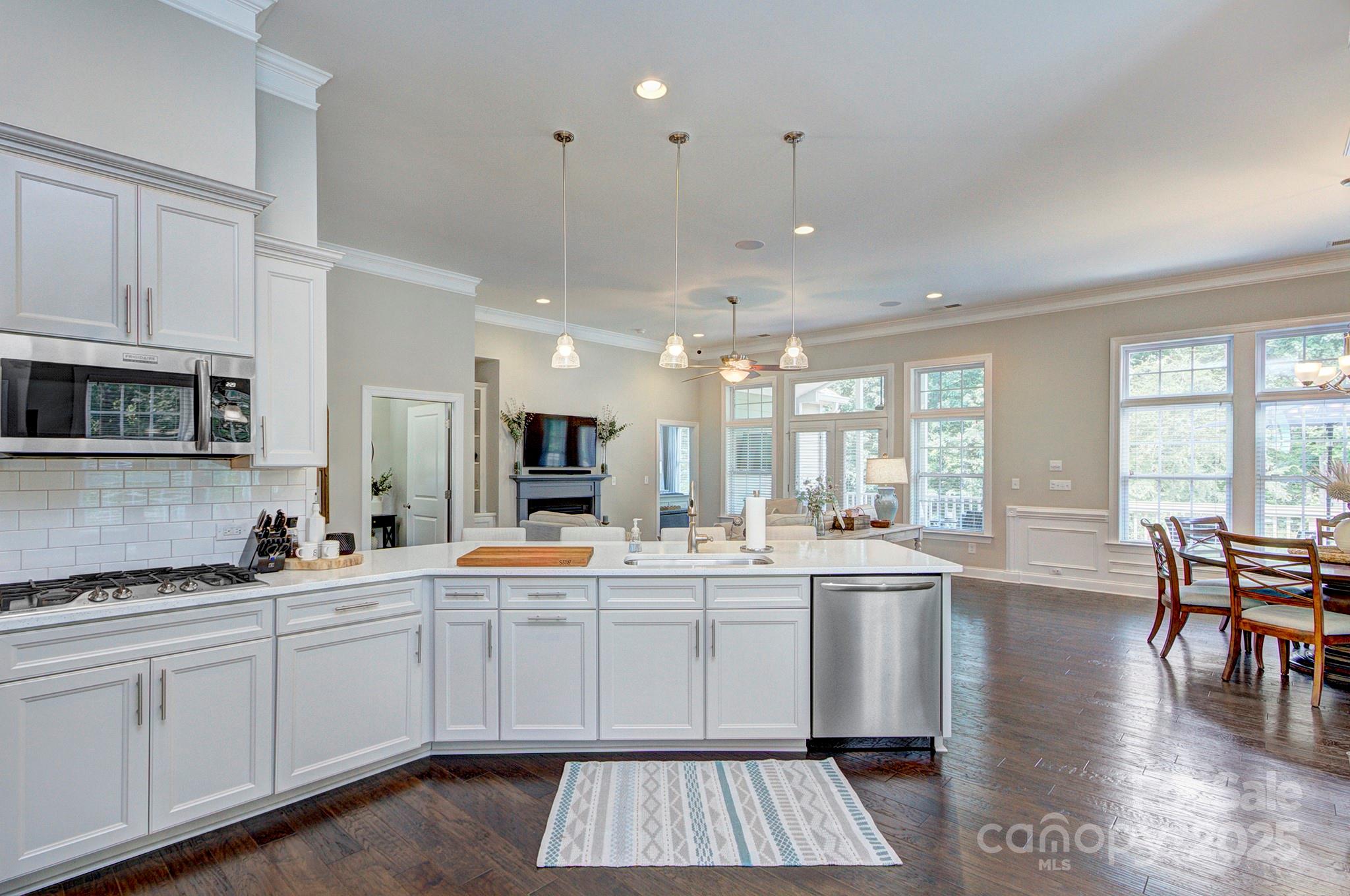 6326 Jepson Court