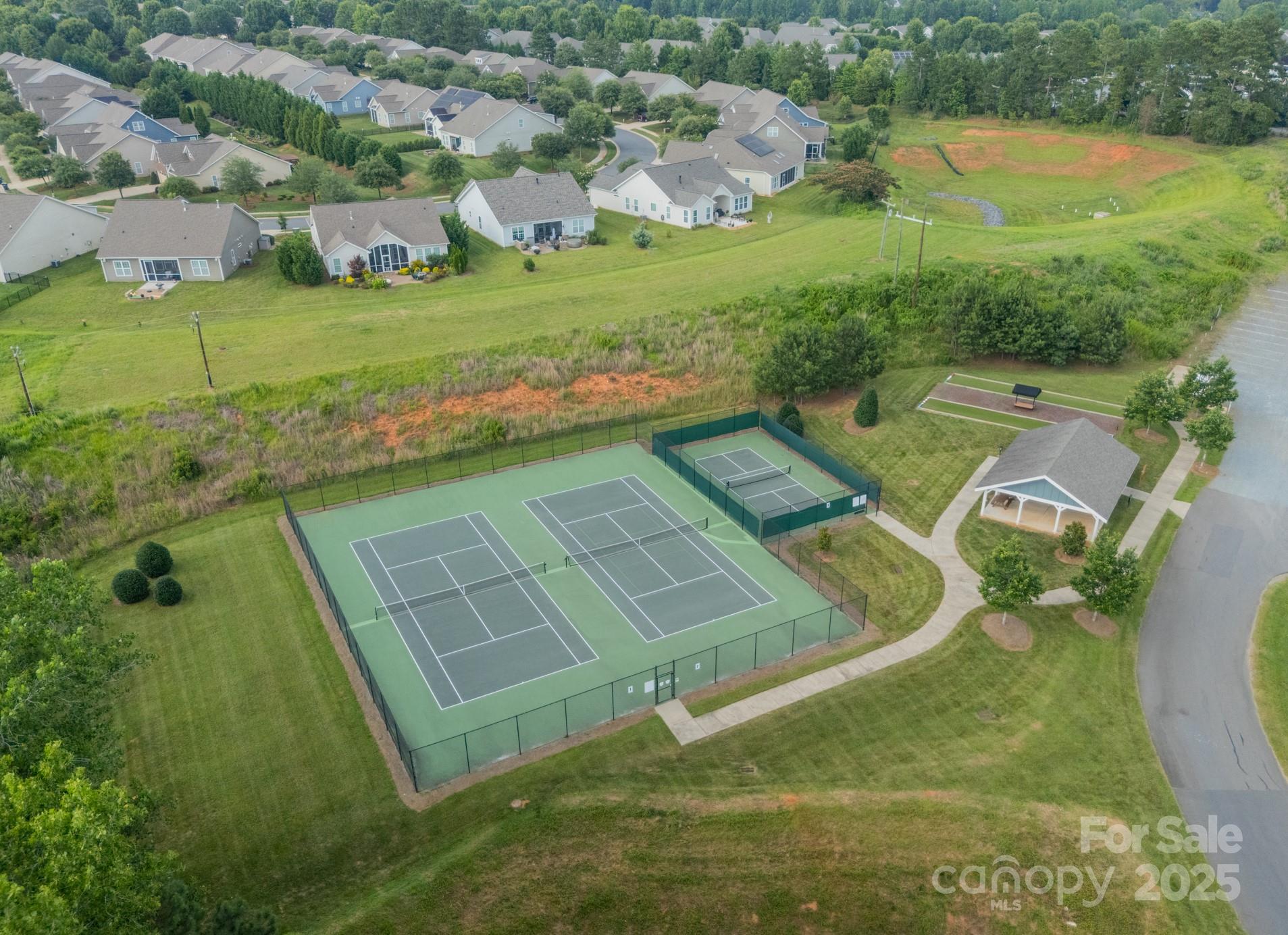 The Vineyards on Lake Wylie - Residential
