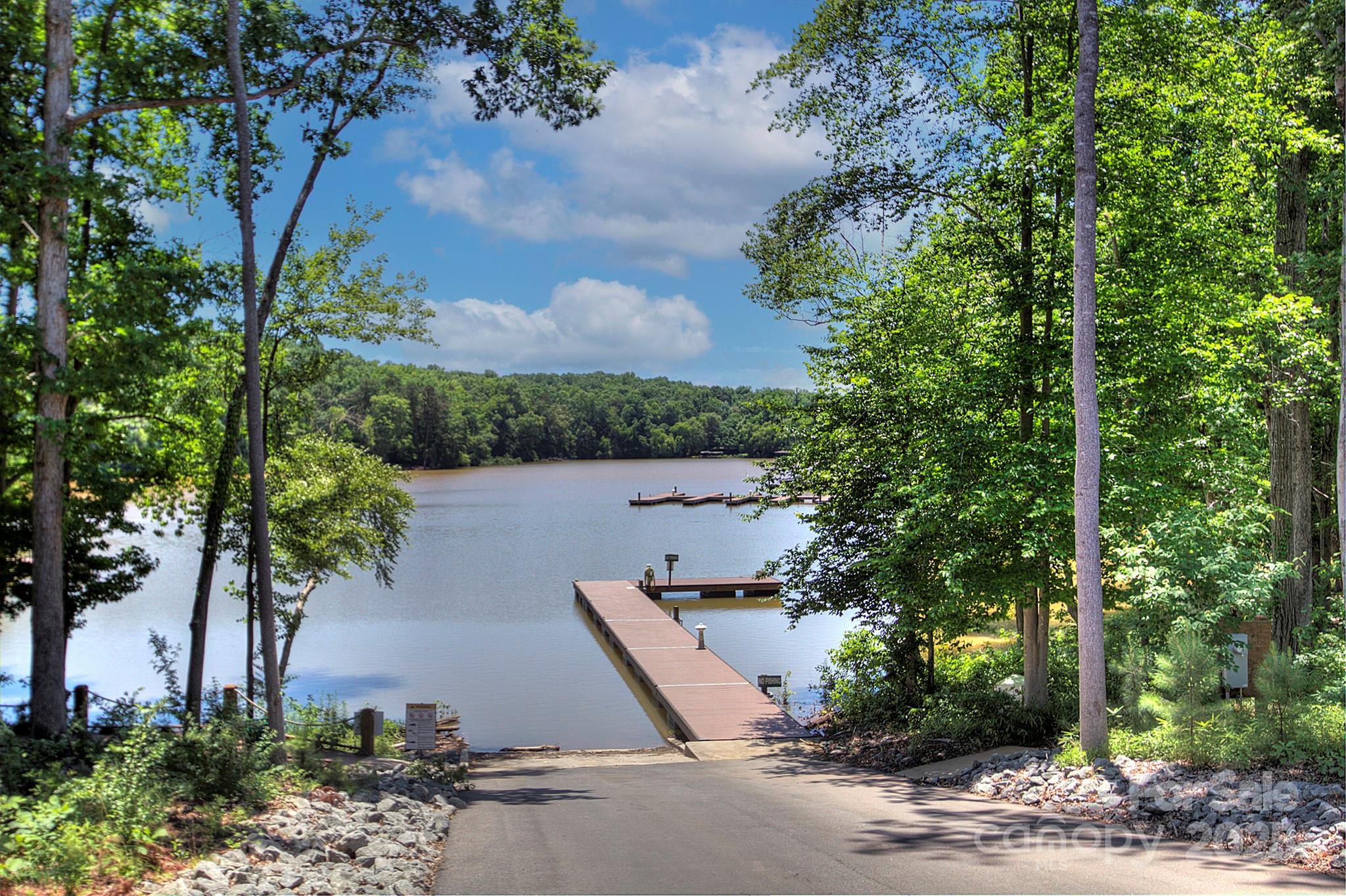 The Vineyards on Lake Wylie - Residential