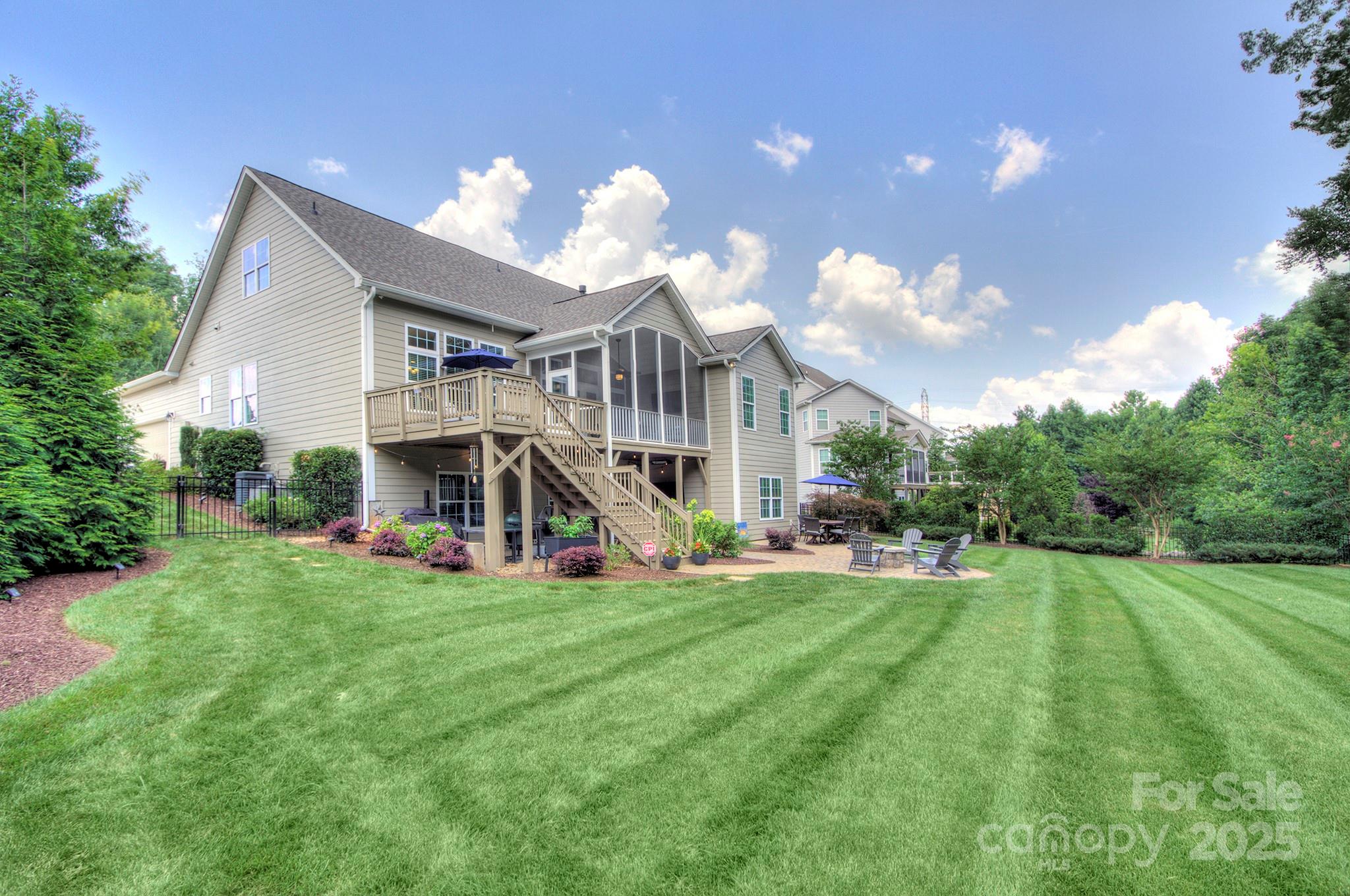 The Vineyards on Lake Wylie - Residential
