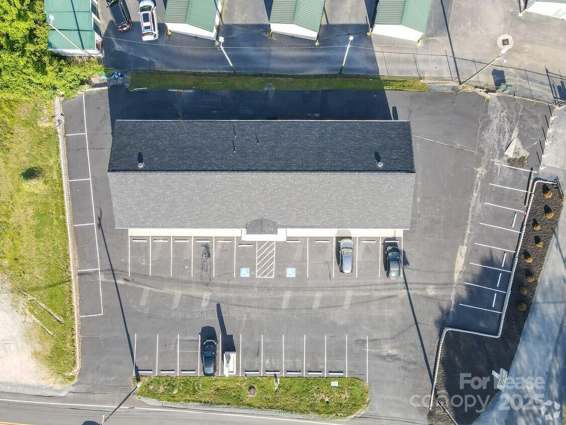 1121 Old Concord Road