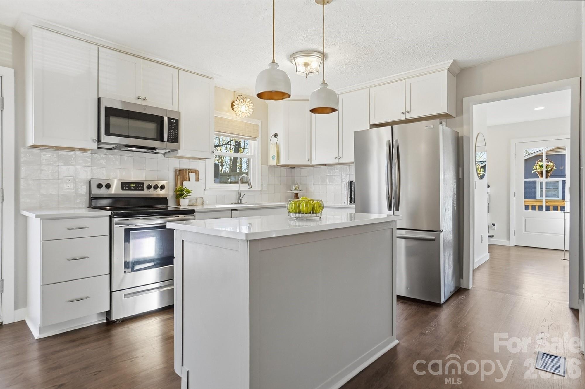 1319 North Hills Drive