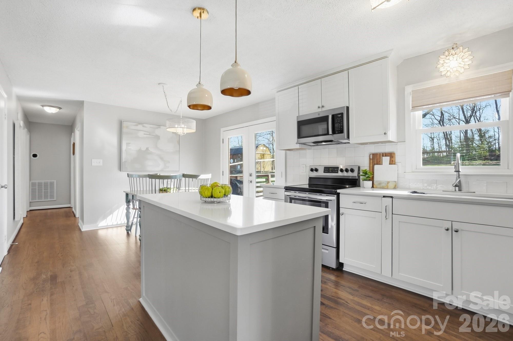 1319 North Hills Drive