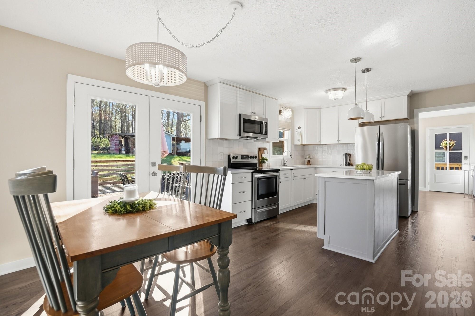 1319 North Hills Drive