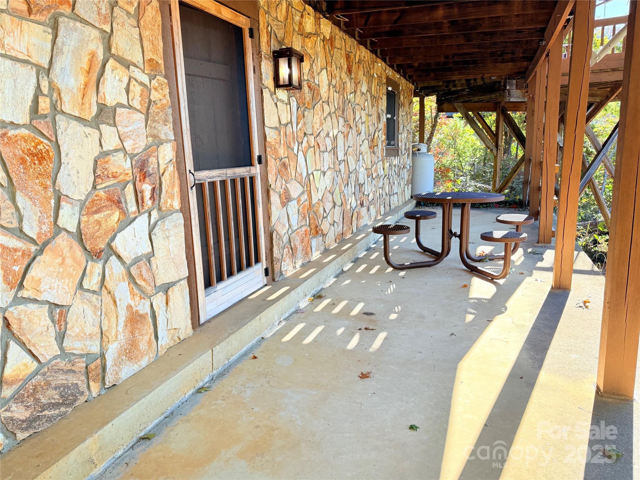 Linville Mountain Acres - Residential