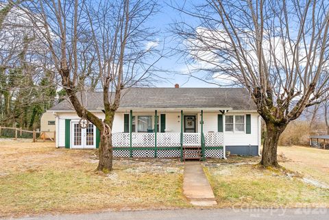90 Pine Circle Black Mountain NC 28711