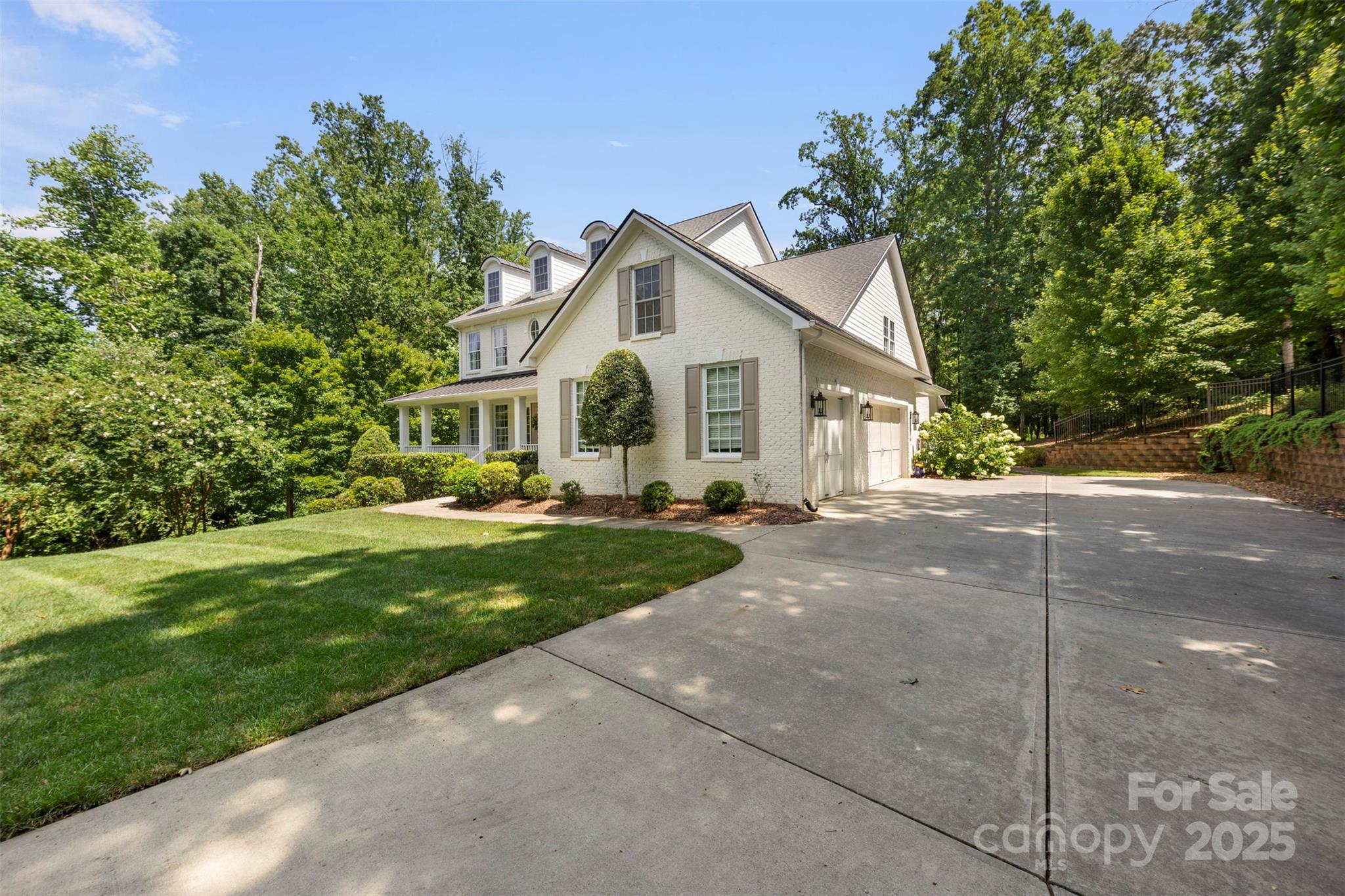 709 Woodcliff Court