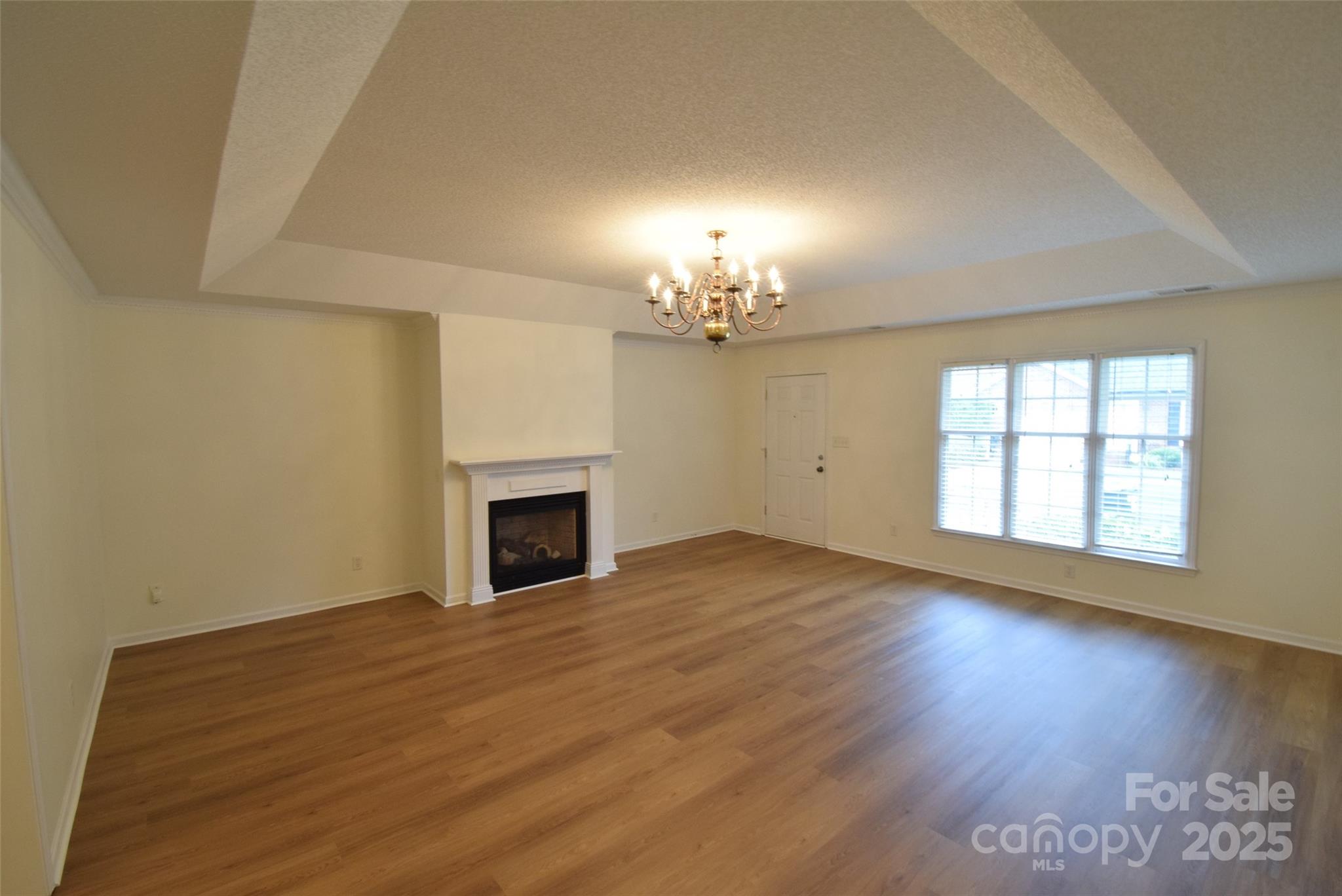 542 Queen Brogan Court