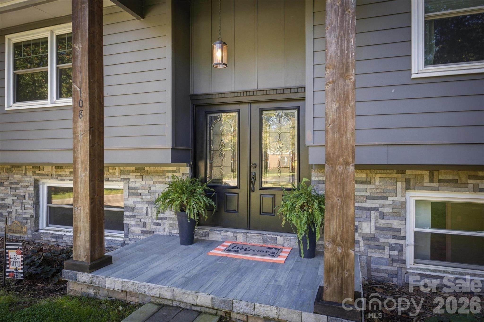 108 Inglewood Drive