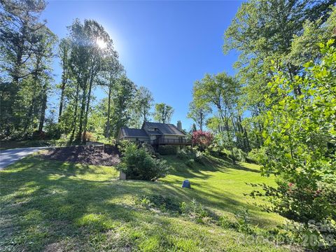 Photo of 207 Wood Dale Drive, Hendersonville, NC 28791 (MLS # 4382513)