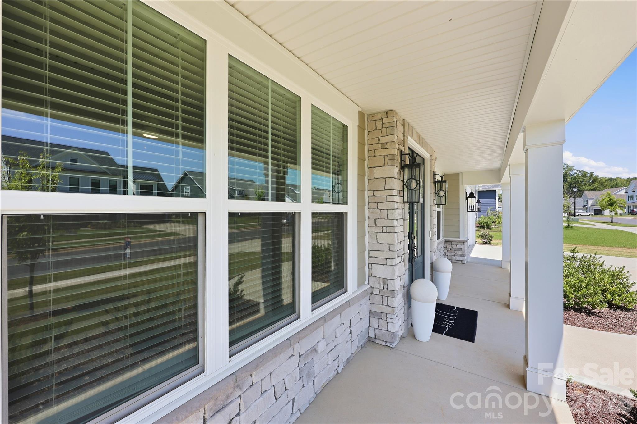 444 Lucky Drive NW