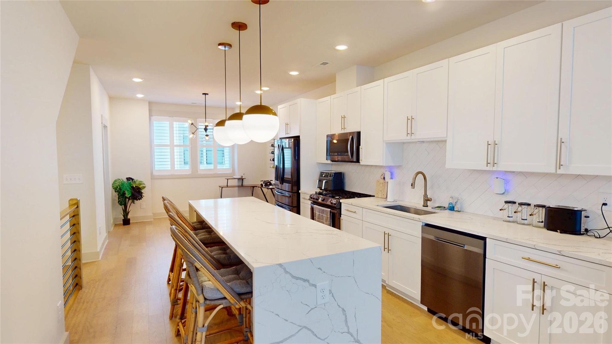 1025 Wesley Terrace Avenue