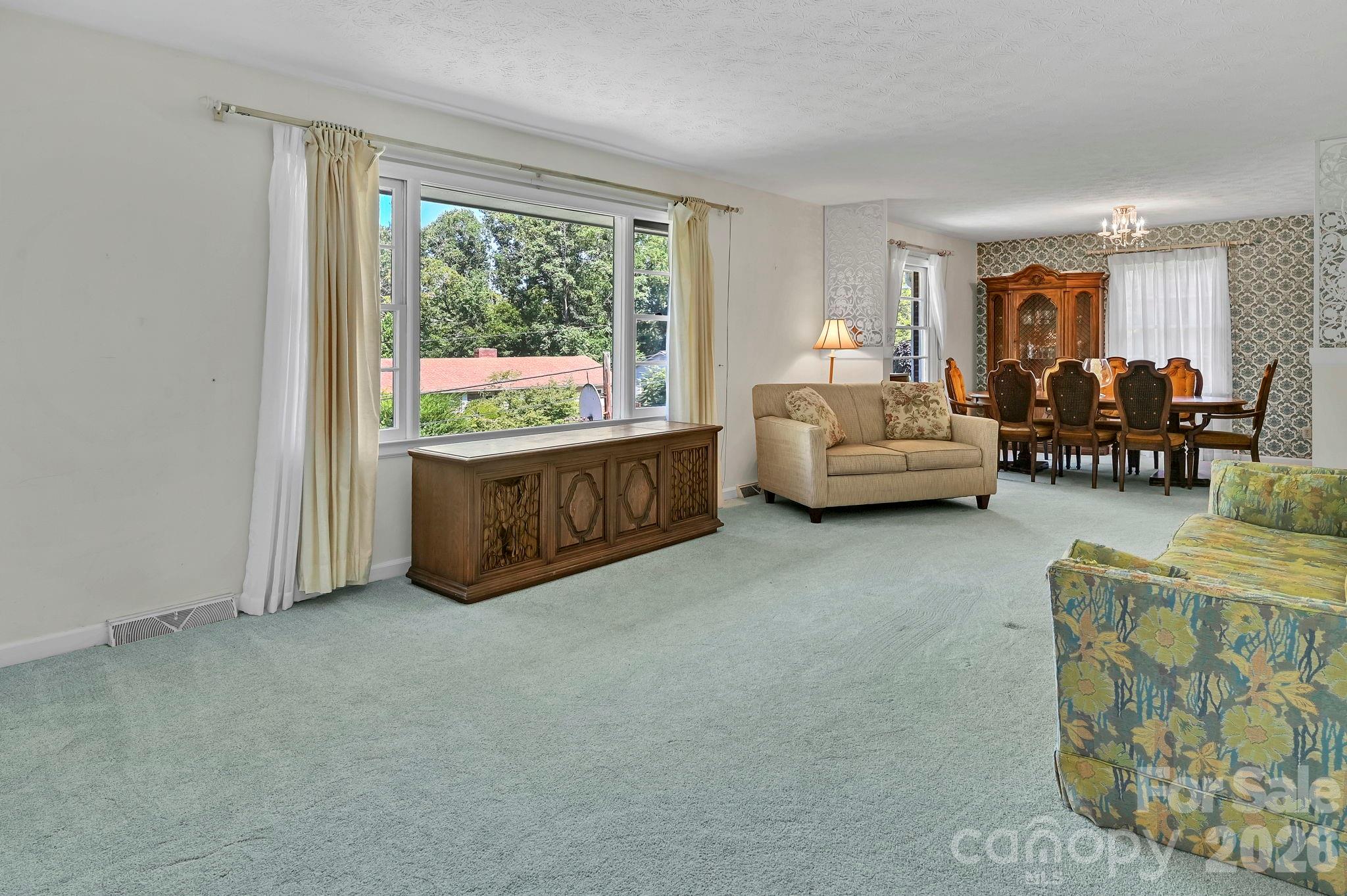 28 Glenview Road